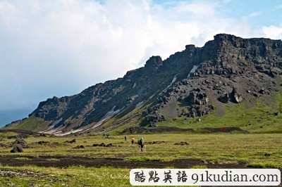 环球之旅:邀你同行共赏美丽火山风景(上)