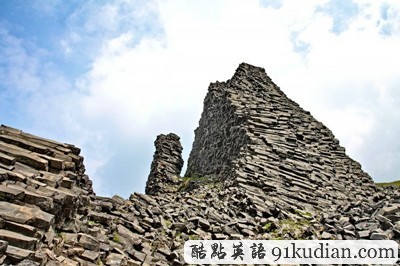 环球之旅:邀你同行共赏美丽火山风景(上)