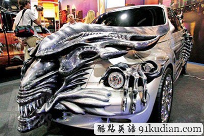 大千世界:万圣节最酷汽车装扮