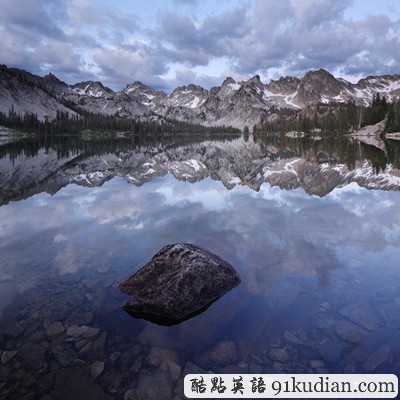 环球之旅:华丽的山脉倒影图片欣赏