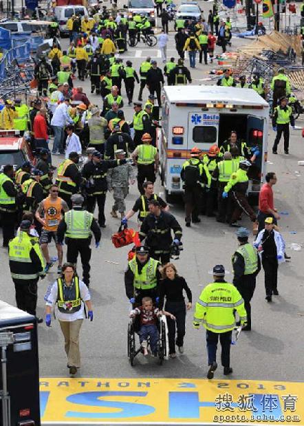 At least 3 dead, 141 injured in Boston terror attack