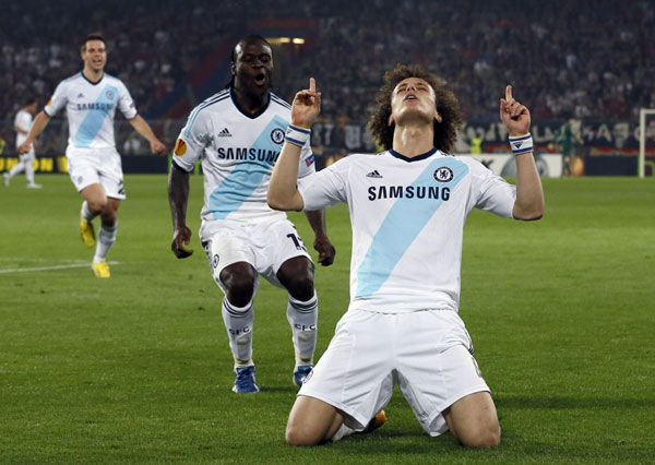 Last-gasp Luiz sees Chelsea win at Basel