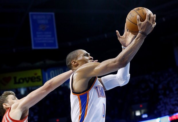 Westbrook to undergo knee surgery, out indefinitely